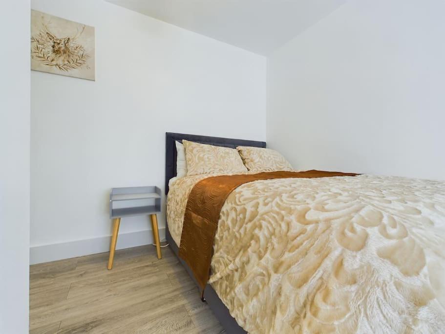 Fabulous Quiet Chelmsford Apartment - Free Parking Kültér fotó